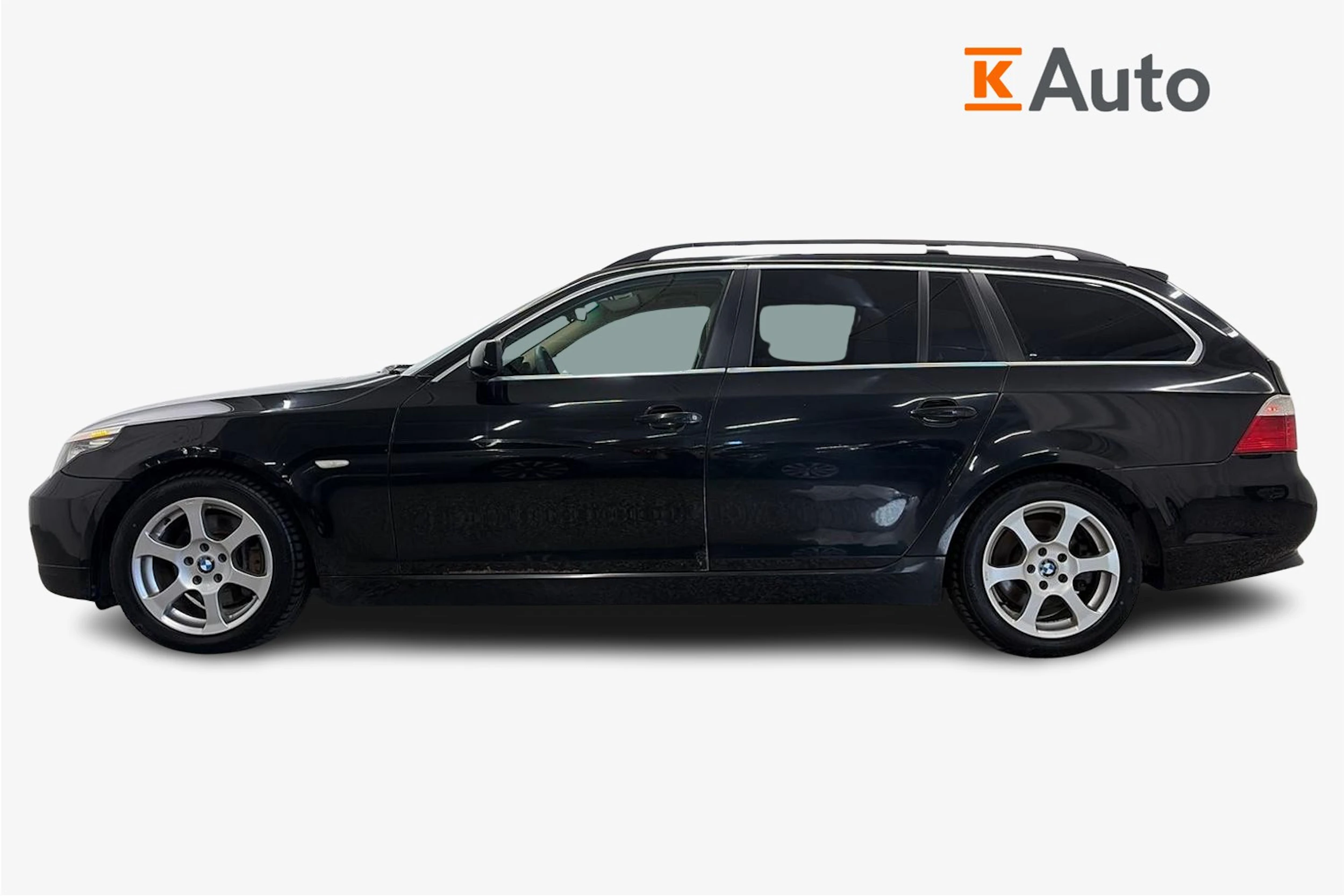 musta BMW 520 2007 kuva 5.