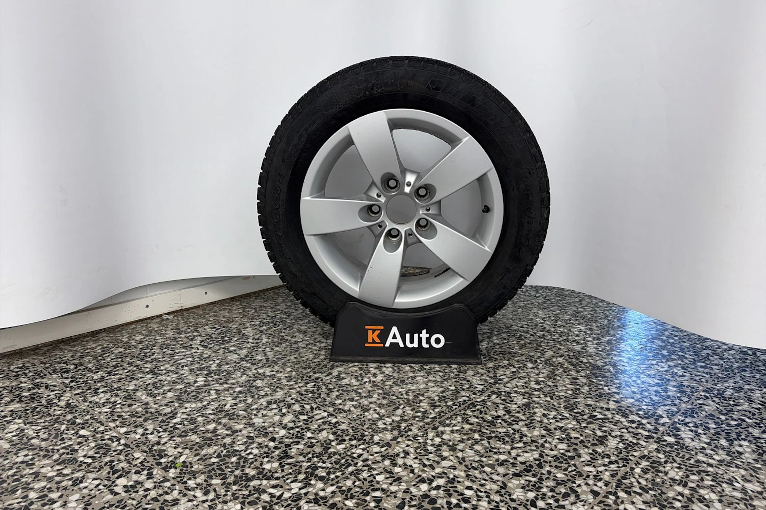 musta BMW 520 2007 kuva 10.
