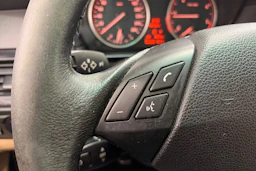 musta BMW 520 2007 kuva 14.