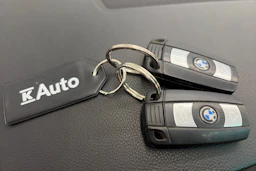 musta BMW 520 2007 kuva 26.
