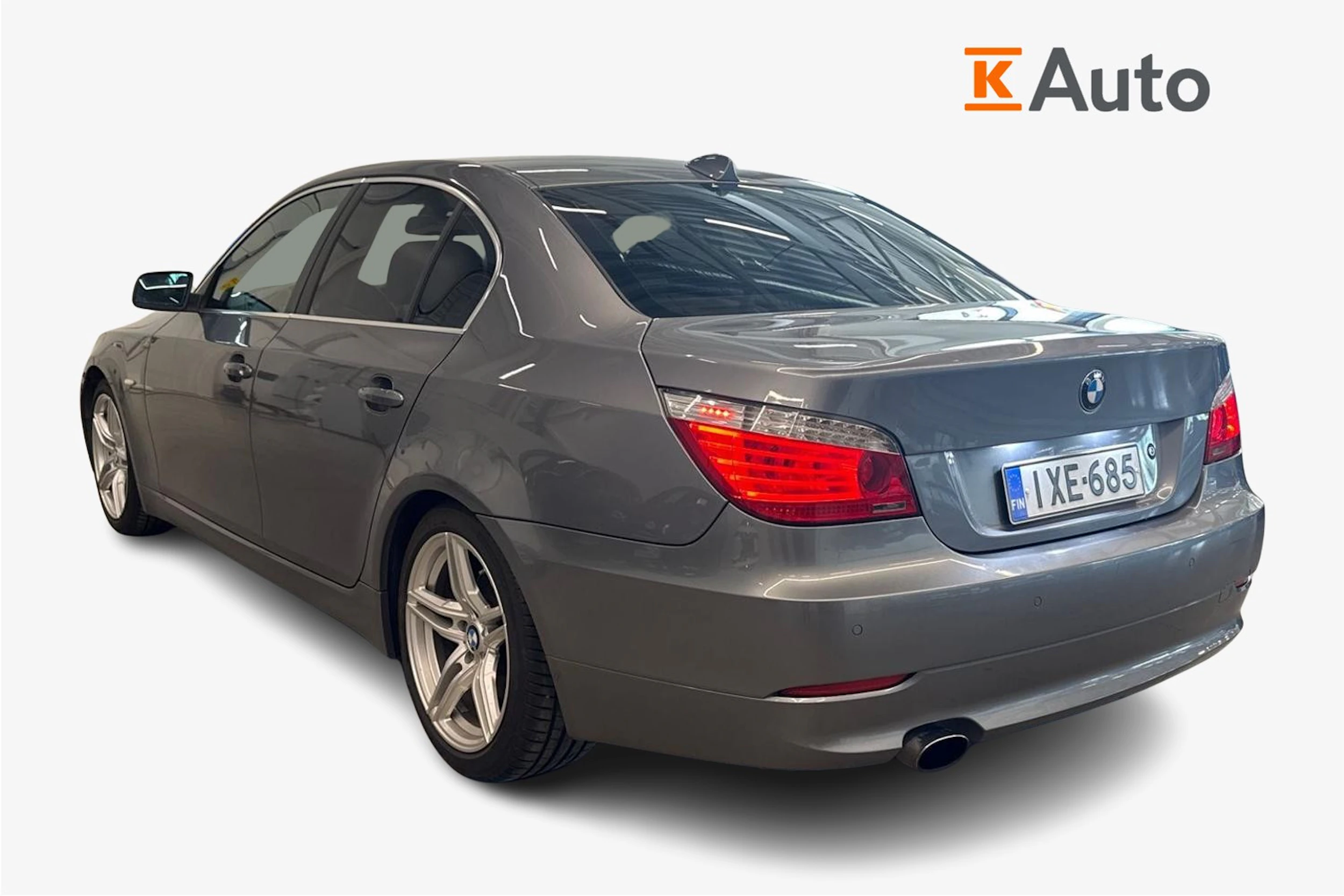 harmaa BMW 520 2008 kuva 3.