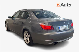 harmaa BMW 520 2008 kuva 3.