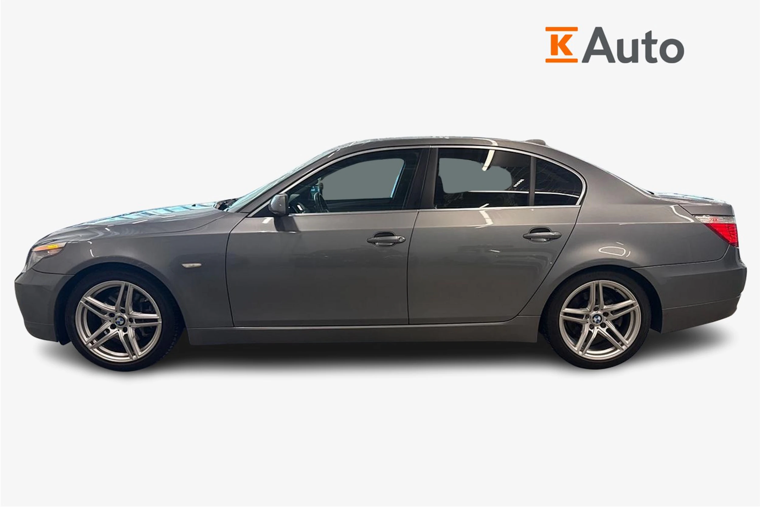 harmaa BMW 520 2008 kuva 7.