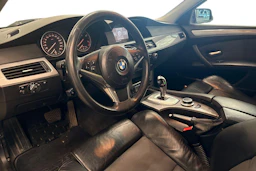 harmaa BMW 520 2008 kuva 8.