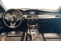 harmaa BMW 520 2008 kuva 9.