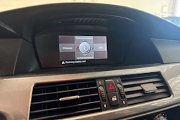 harmaa BMW 520 2008 kuva 18.