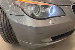harmaa BMW 520 2008 kuva 24.