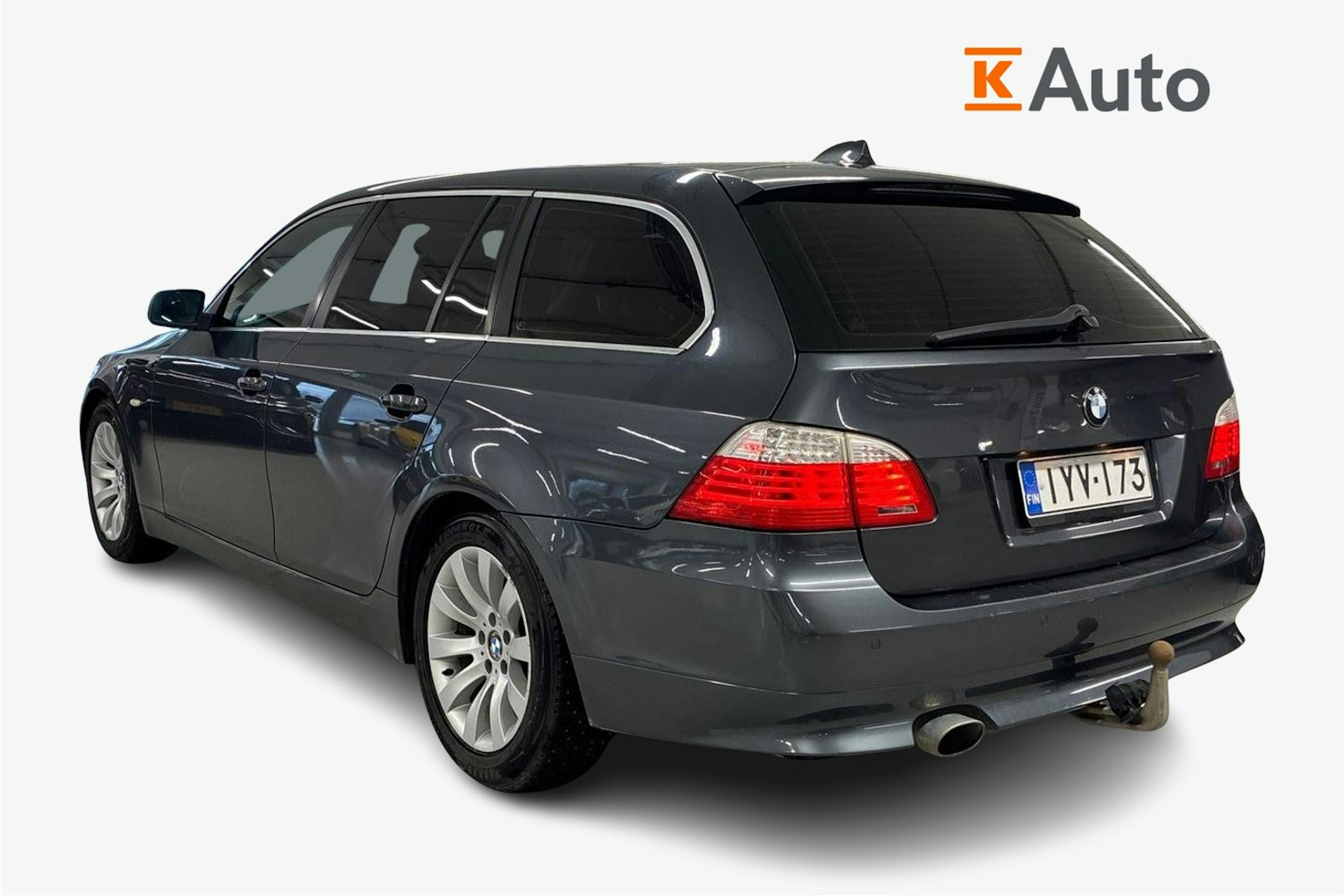 Harmaa BMW 520 2008 kuva 2.