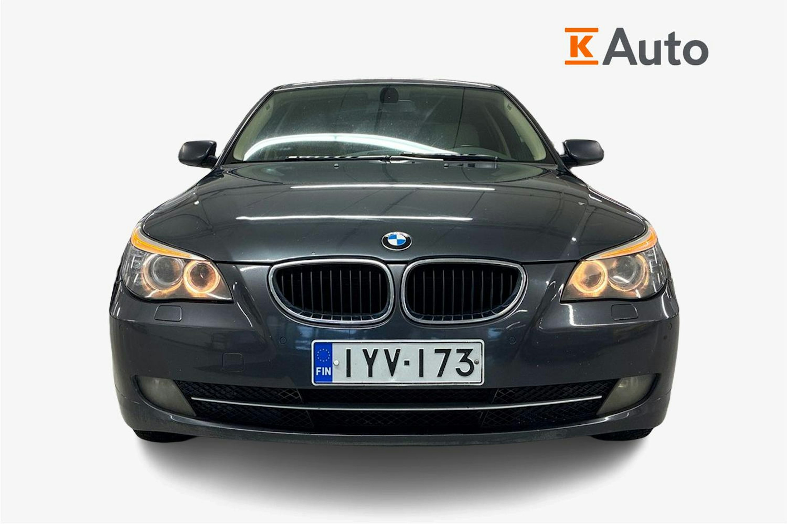 Harmaa BMW 520 2008 kuva 4.