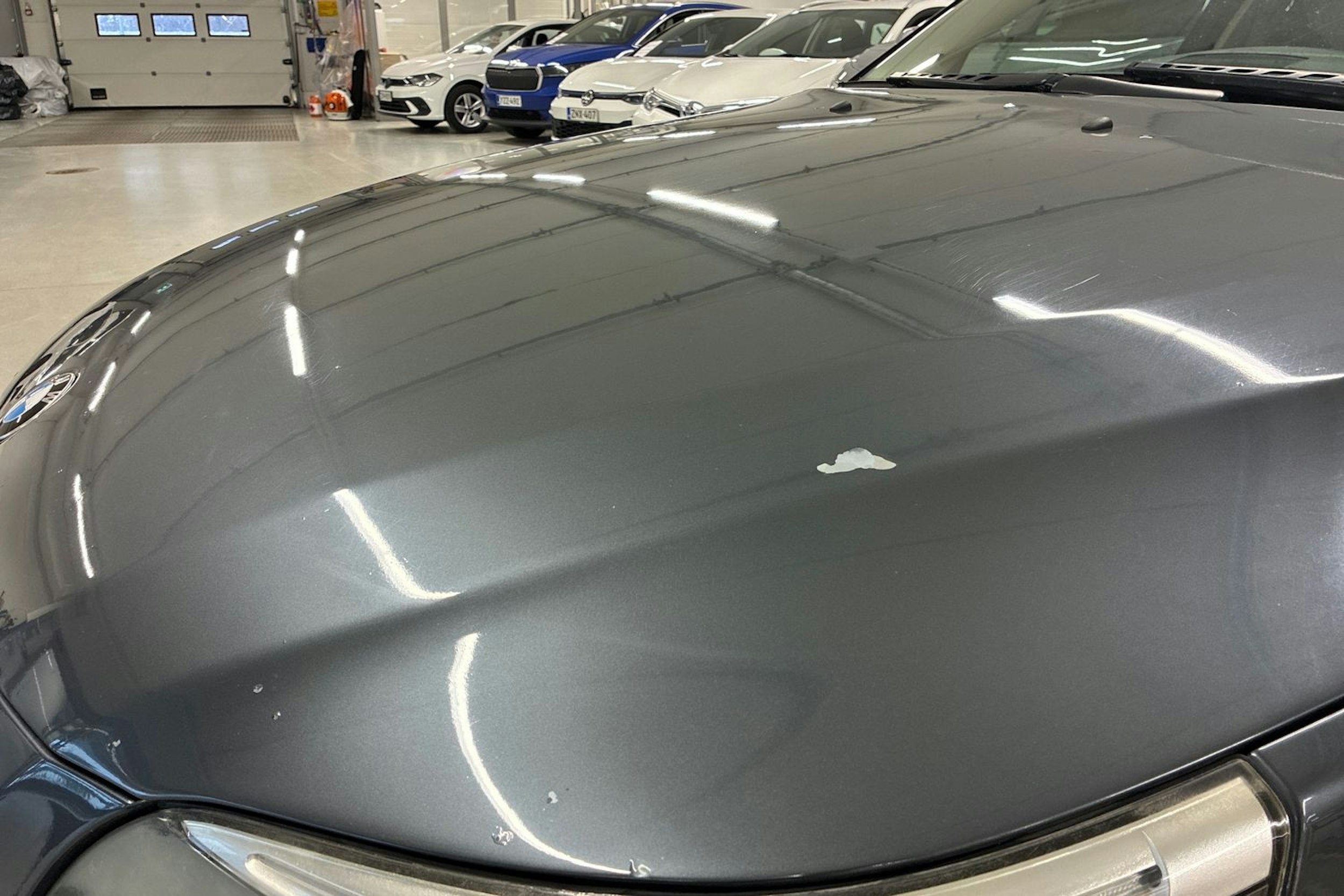 Harmaa BMW 520 2008 kuva 22.