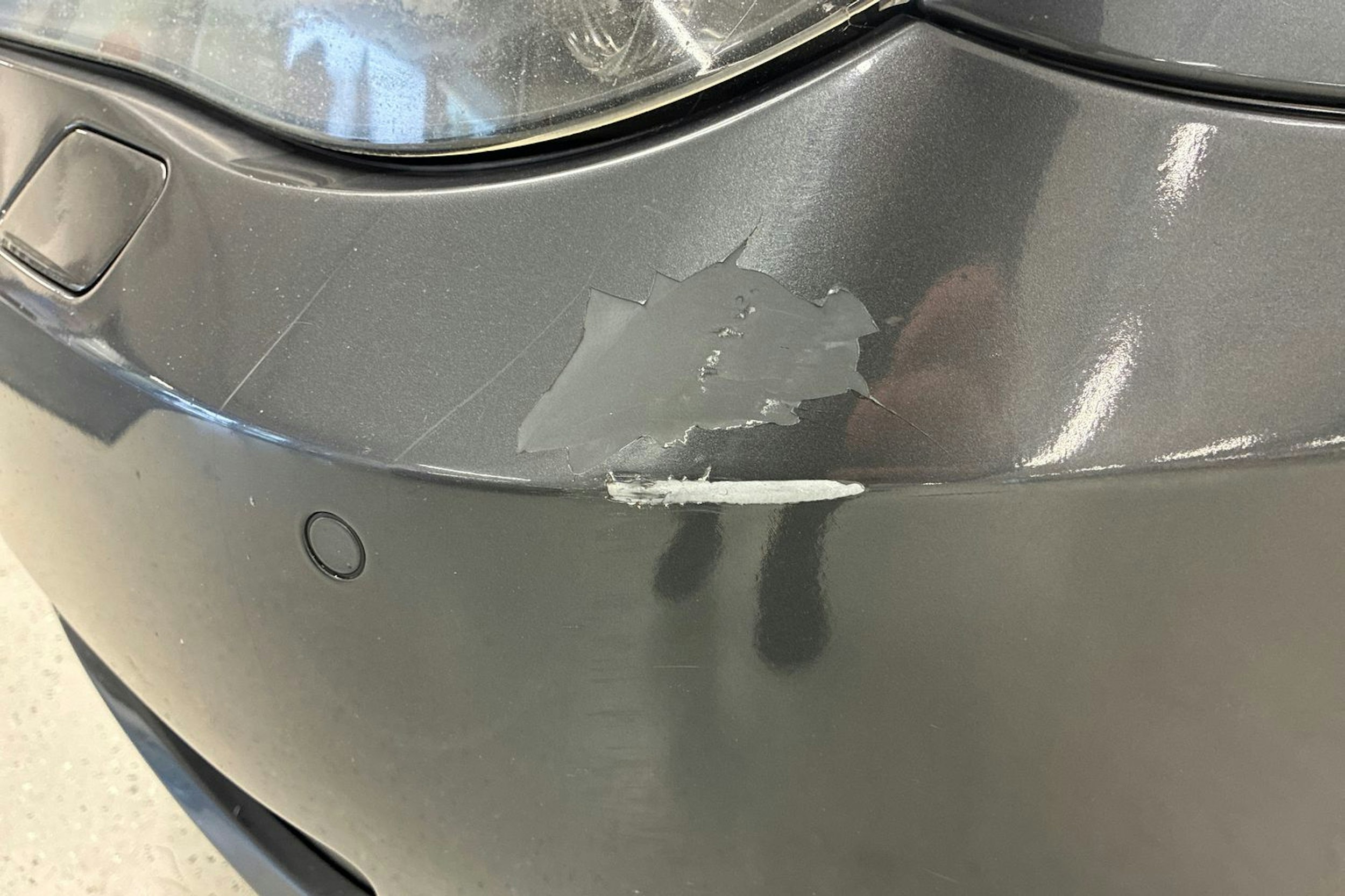 Harmaa BMW 520 2008 kuva 23.