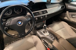 Sininen BMW 520 2008 kuva 7.