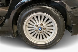 Musta BMW 520 2008 kuva 11.