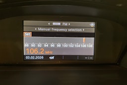 Musta BMW 520 2008 kuva 19.