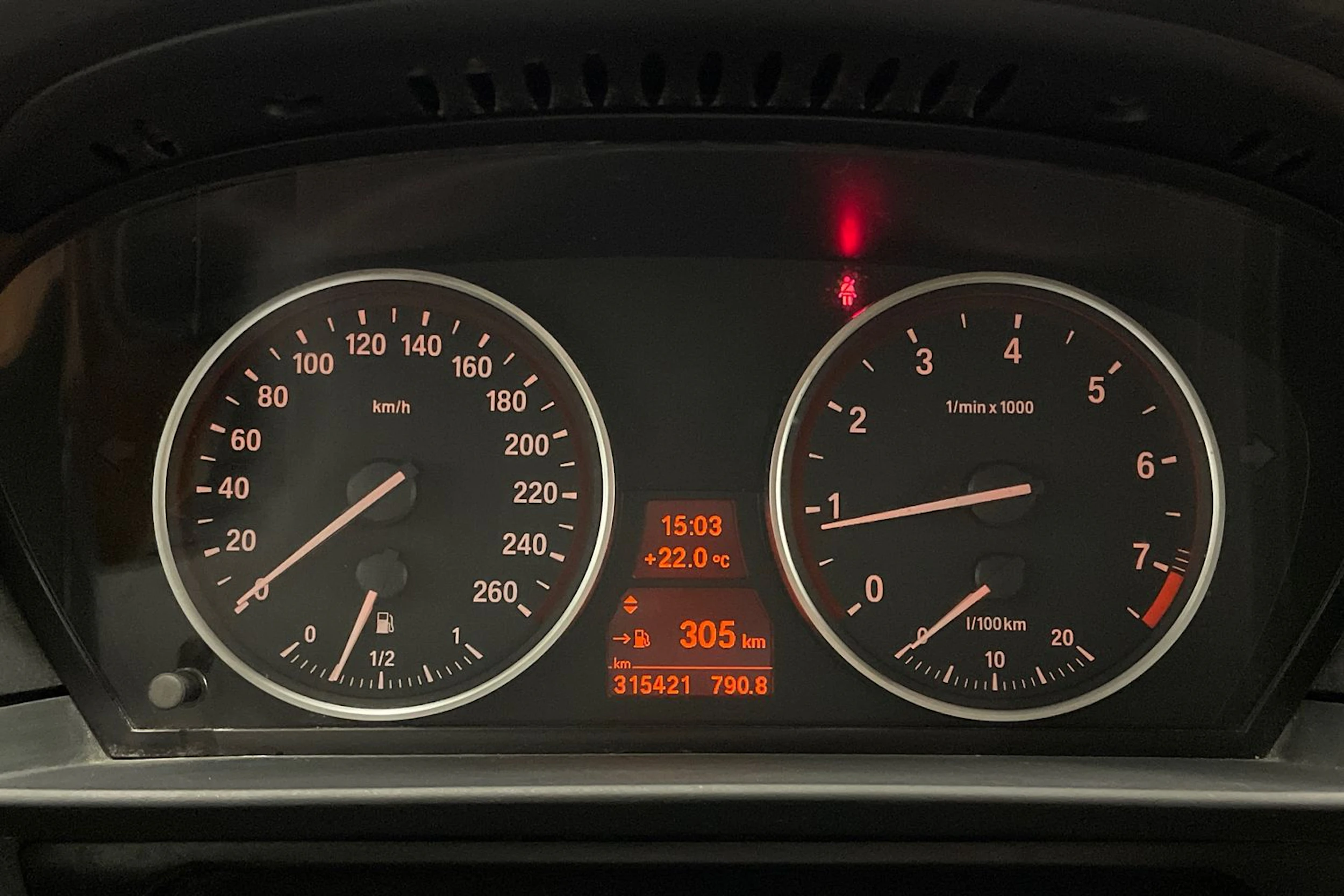 sininen BMW 520 2008 kuva 13.