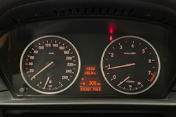 sininen BMW 520 2008 kuva 13.