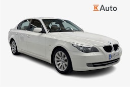 valkoinen BMW 520 2009 kuva 1.