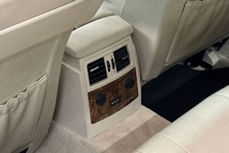 valkoinen BMW 520 2009 kuva 23.