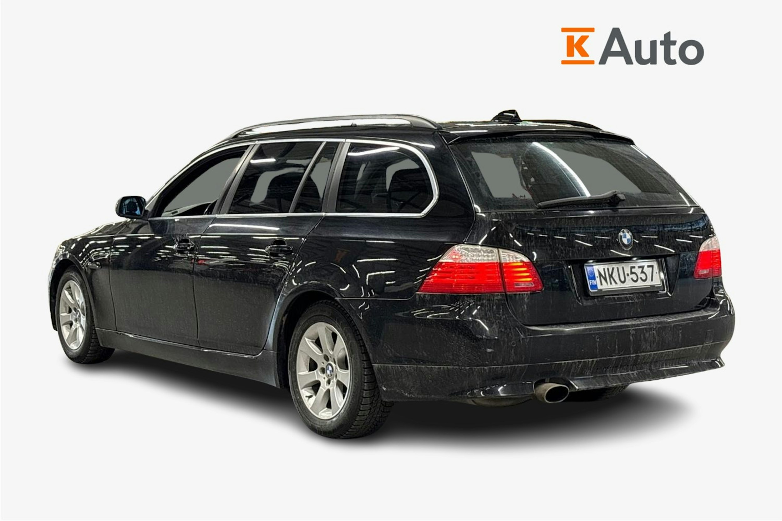 musta BMW 520 2009 kuva 2.