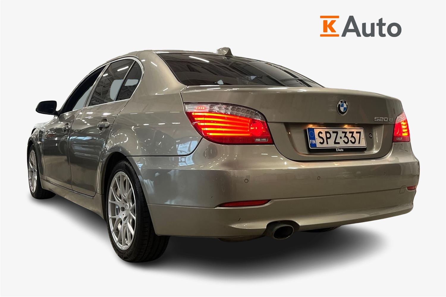 BMW 520 E60 Sedan Business 2010, kuva 2/25