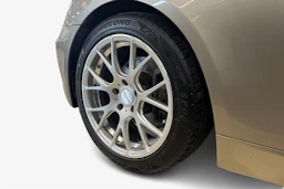 ruskea (beige) BMW 520 2010 kuva 9.