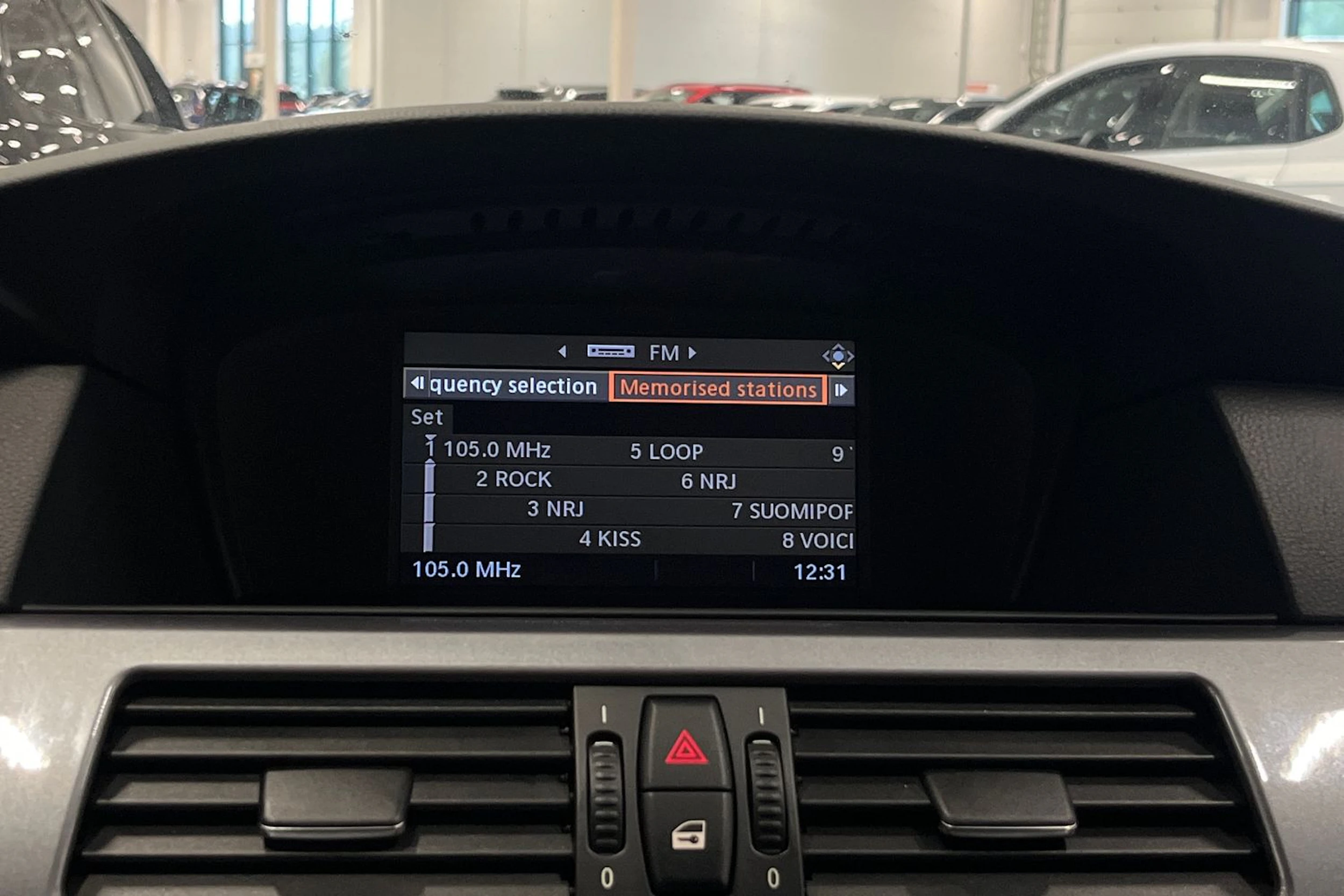 ruskea (beige) BMW 520 2010 kuva 17.
