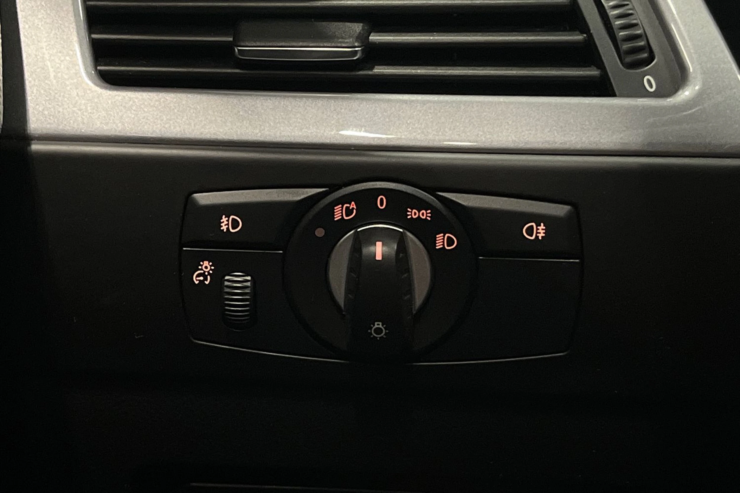 ruskea (beige) BMW 520 2010 kuva 22.