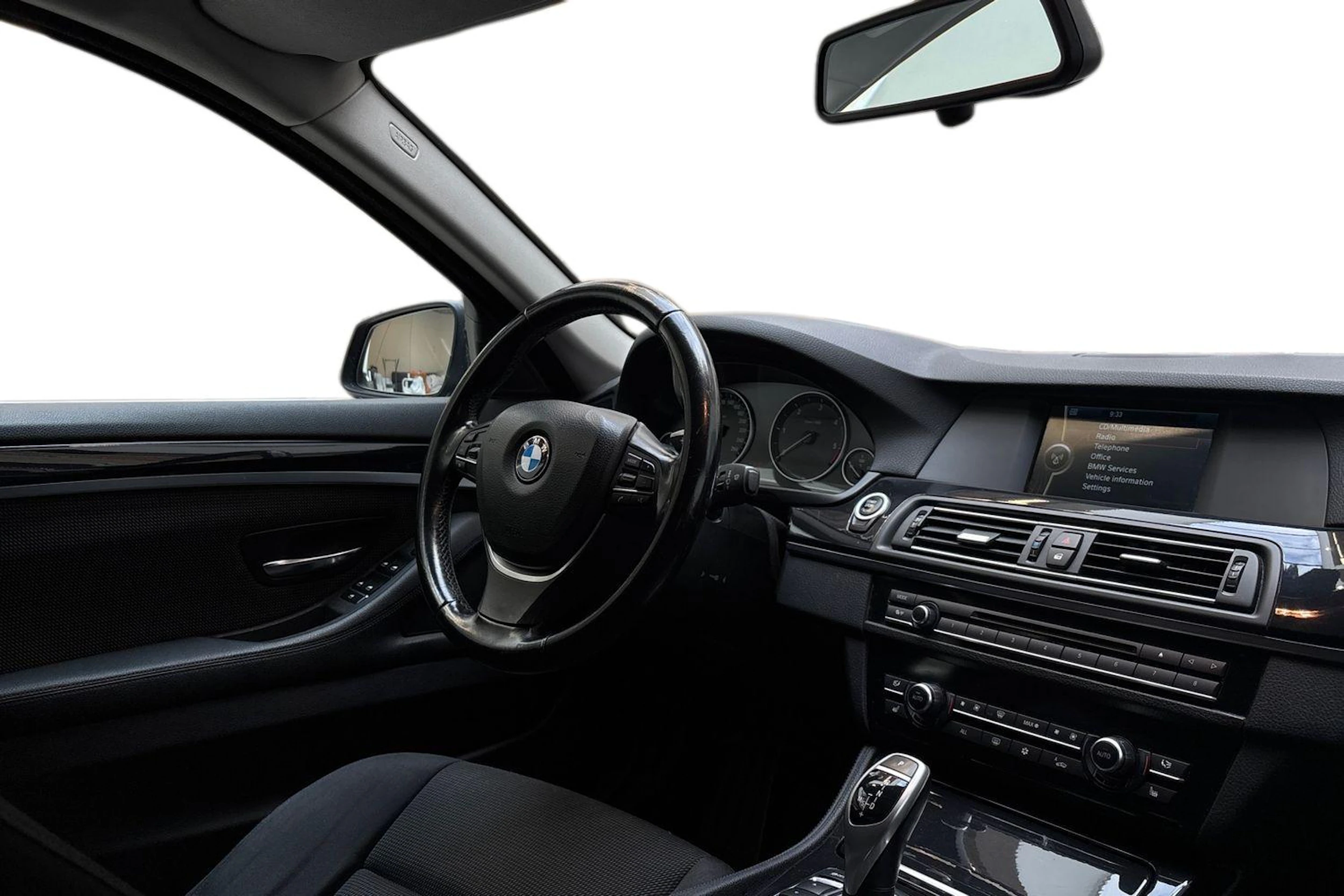 Musta BMW 520 2011 kuva 7.