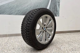 Musta BMW 520 2011 kuva 10.
