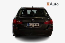 Harmaa BMW 520 2011 kuva 3.