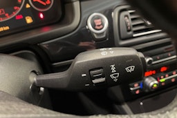 Harmaa BMW 520 2011 kuva 16.
