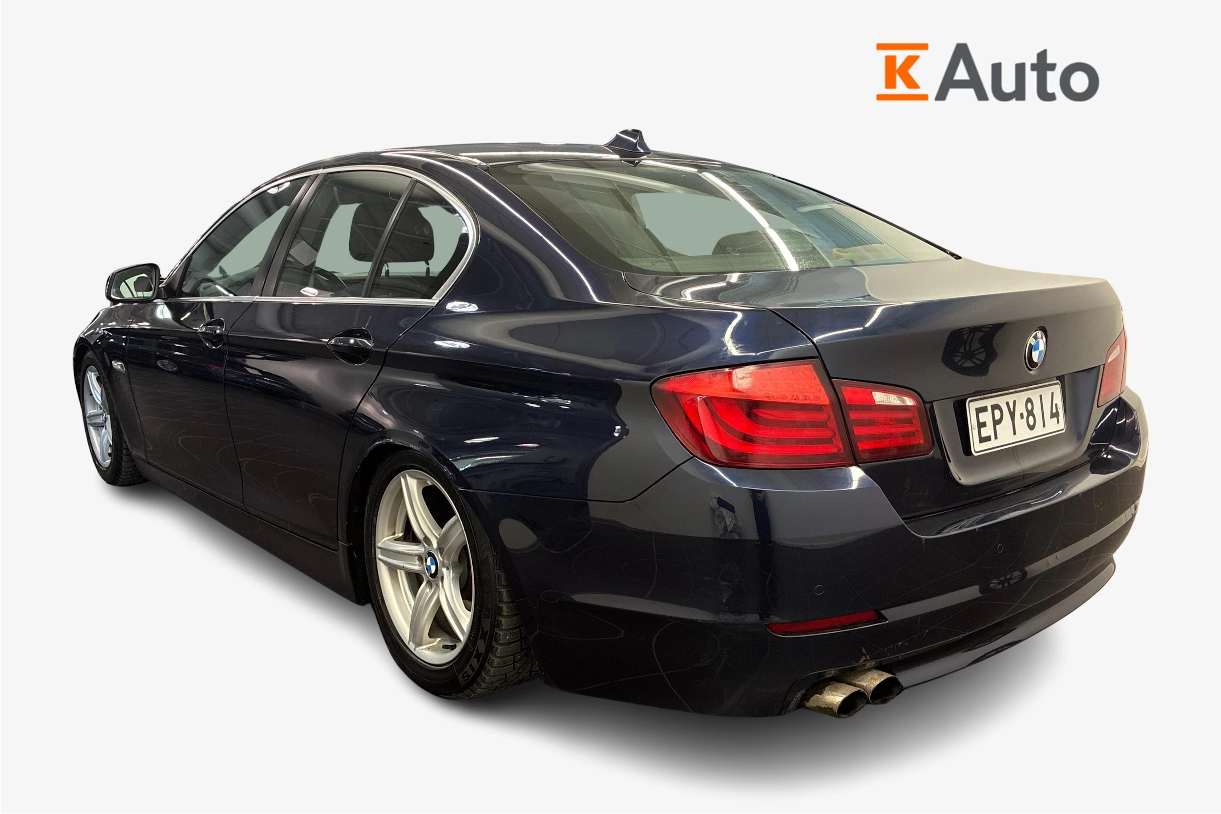 Sininen BMW 520 2011 kuva 2.