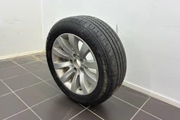 Sininen BMW 520 2011 kuva 10.