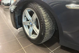 Sininen BMW 520 2011 kuva 11.