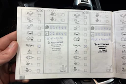 Sininen BMW 520 2011 kuva 20.