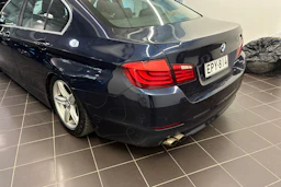 Sininen BMW 520 2011 kuva 31.