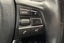 musta BMW 520 2011 kuva 18.