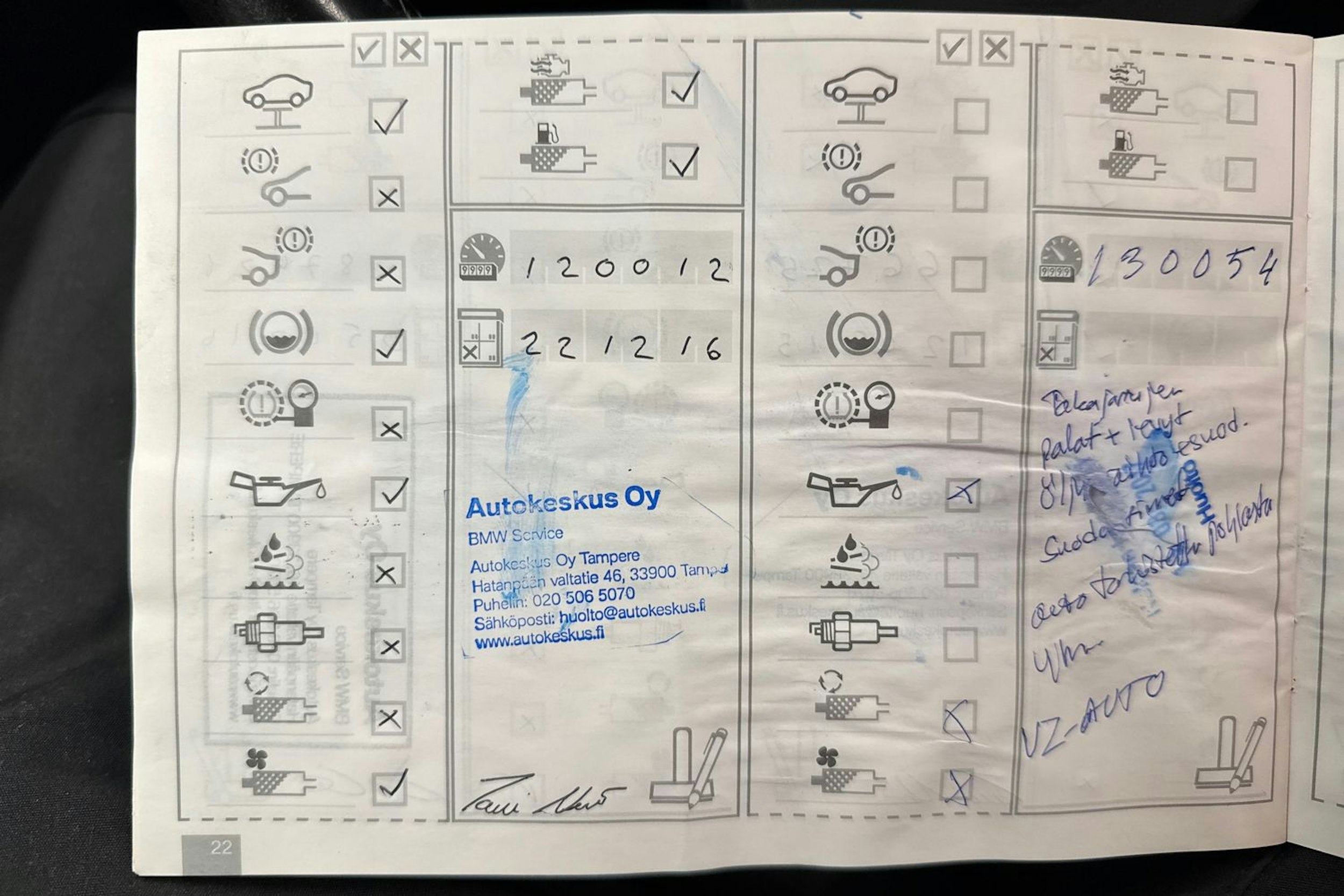 musta BMW 520 2011 kuva 23.