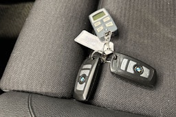 musta BMW 520 2011 kuva 25.