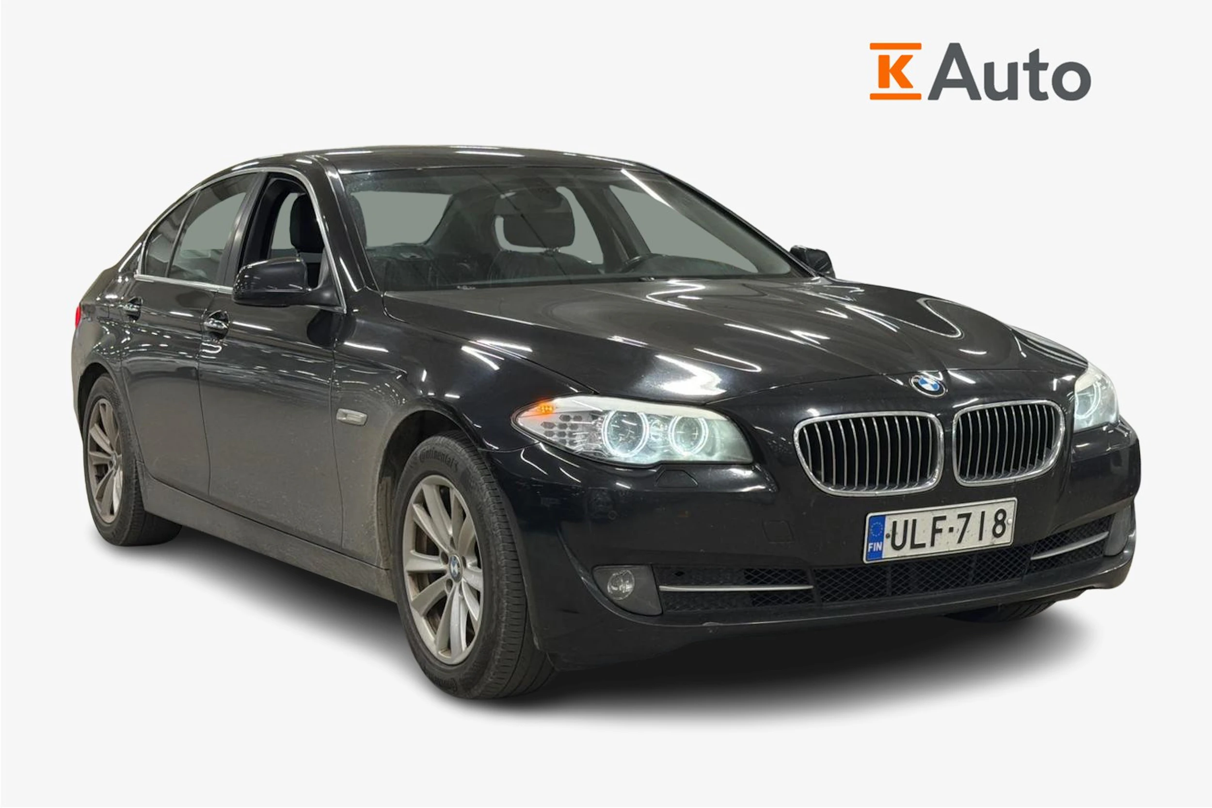 musta BMW 520 2011 kuva 1.