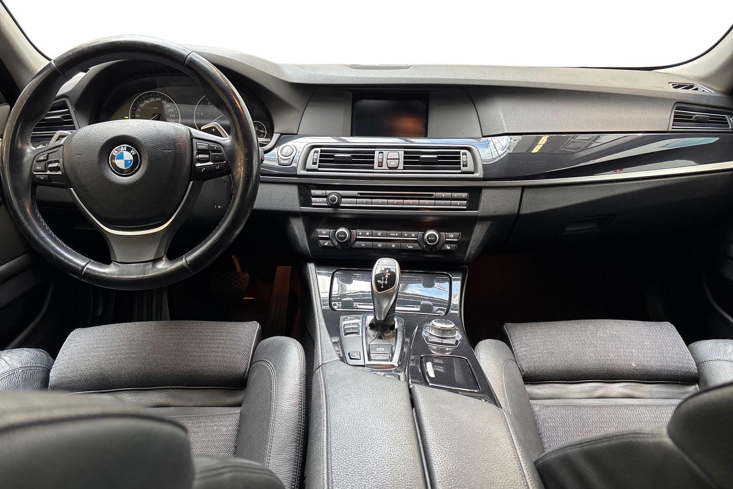 BMW 520 Sport A F10 Sedan Business 2012, kuva 7/17