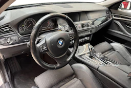 harmaa BMW 520 2012 kuva 8.