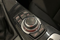 harmaa BMW 520 2012 kuva 20.