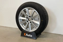 musta BMW 520 2012 kuva 10.