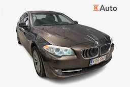ruskea (beige) BMW 520 2012 kuva 1.