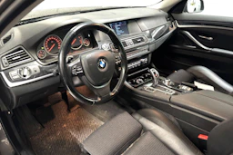 ruskea (beige) BMW 520 2012 kuva 3.