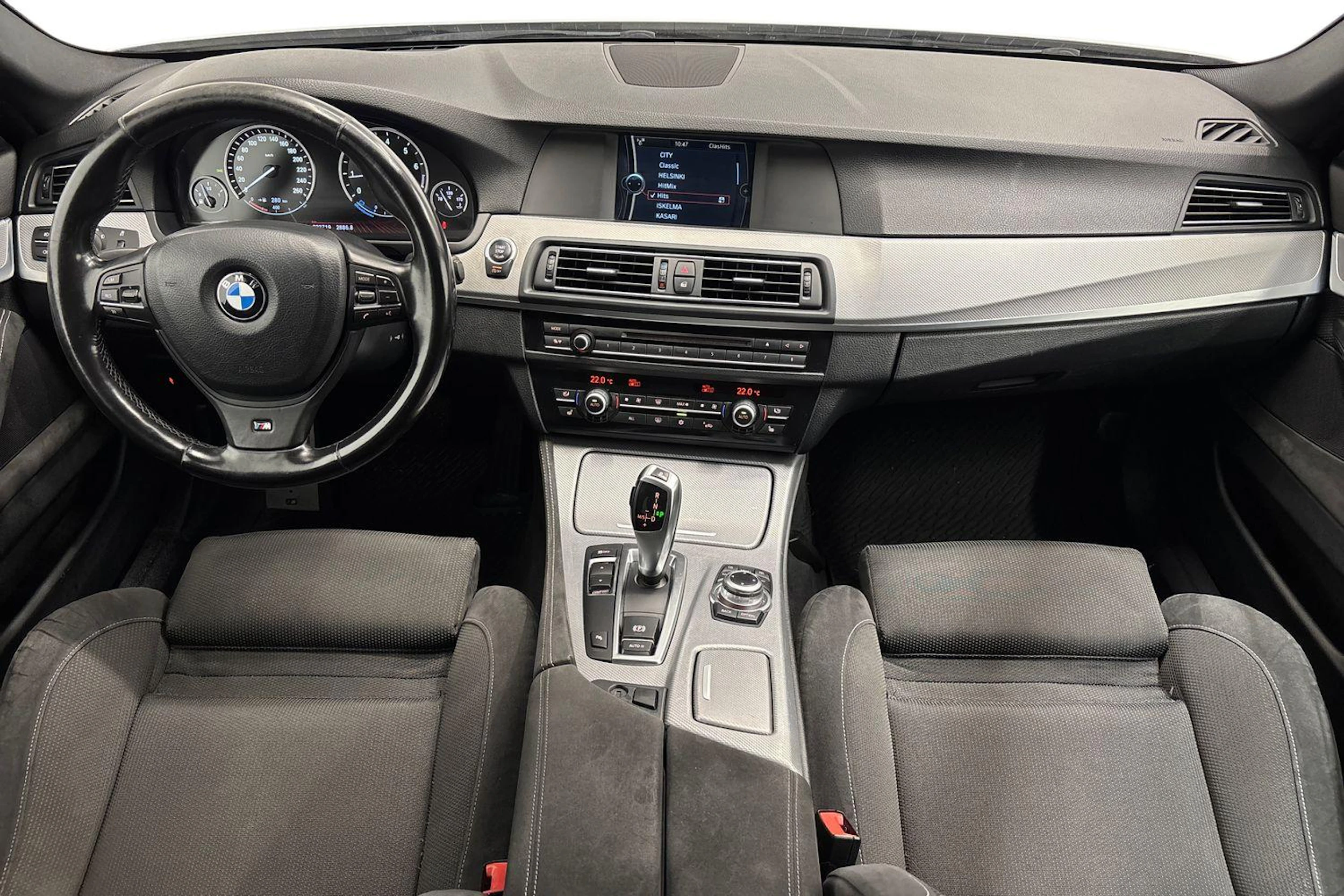 harmaa BMW 520 2012 kuva 7.
