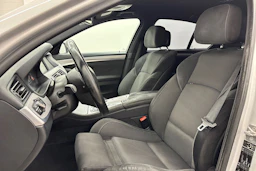 harmaa BMW 520 2012 kuva 11.