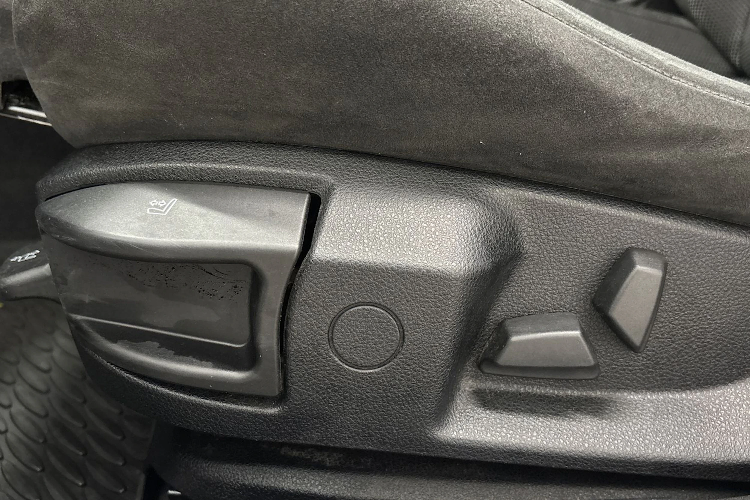 harmaa BMW 520 2012 kuva 12.