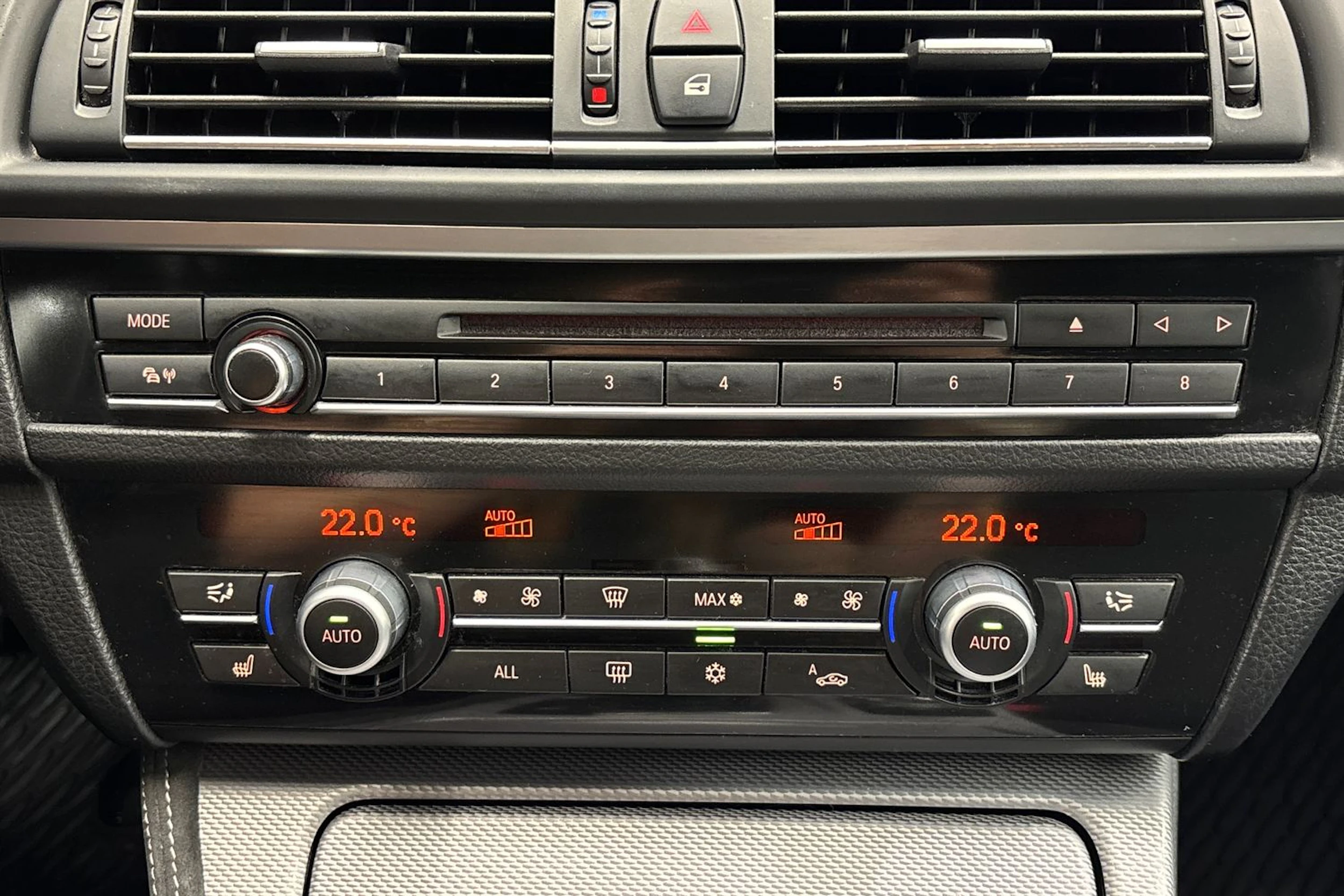 harmaa BMW 520 2012 kuva 18.